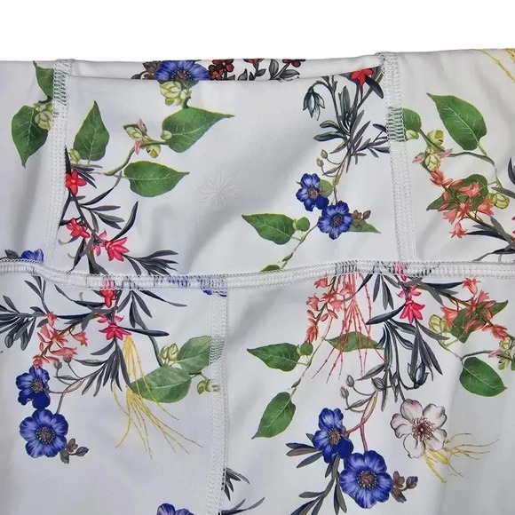 Athleta Contender Blossom‎ 7/8 leggings floral - Picture 8 of 11